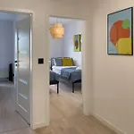 Urban Premium Baildona - 24e No 11- Free Garage *