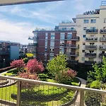 Urban Premium Baildona - 24e No 11- Free Garage *
